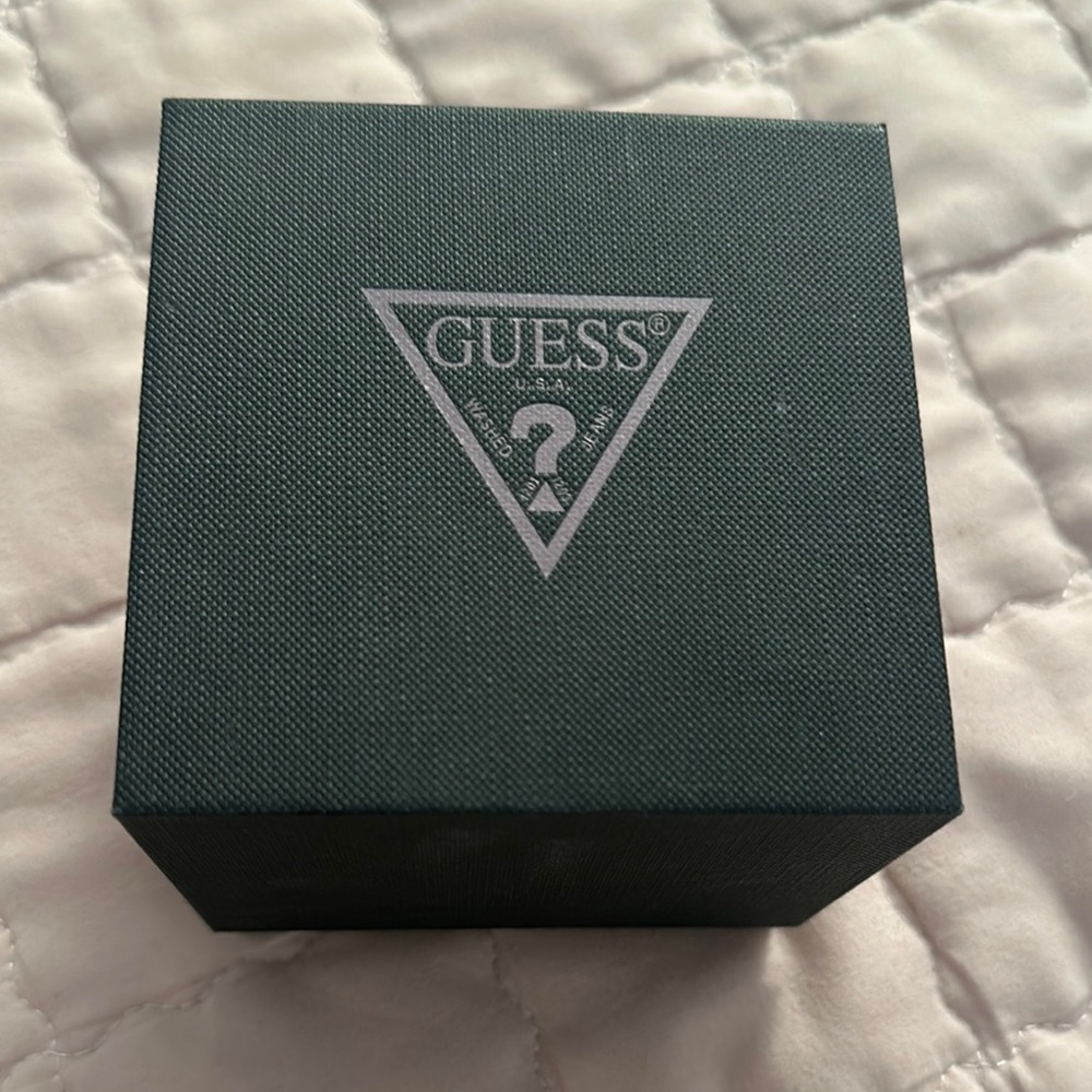 GUESS Watch - Picture 2 of 3